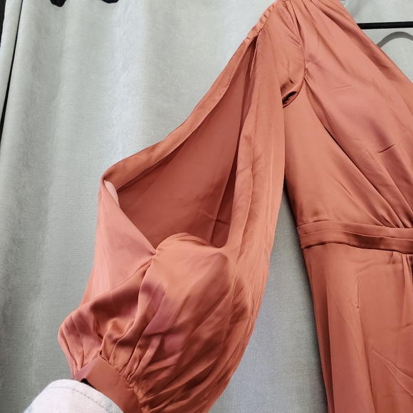 Dress - Picture 5 of 6